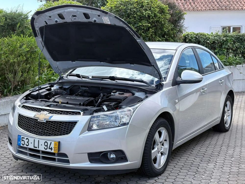 Chevrolet Cruze 1.6 LS - 16