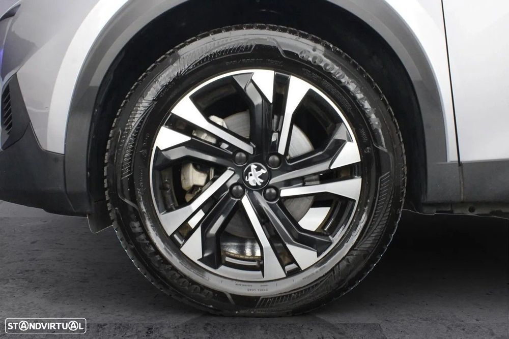 Peugeot e-2008 50 kWh GT - 14