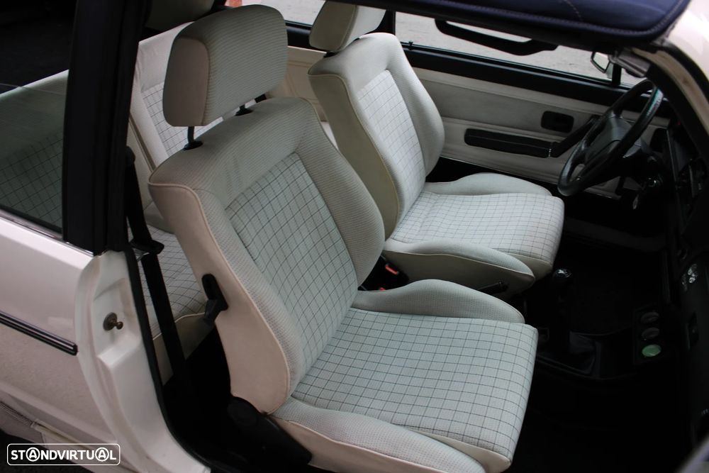 VW Golf Cabriolet 1.6 - 28