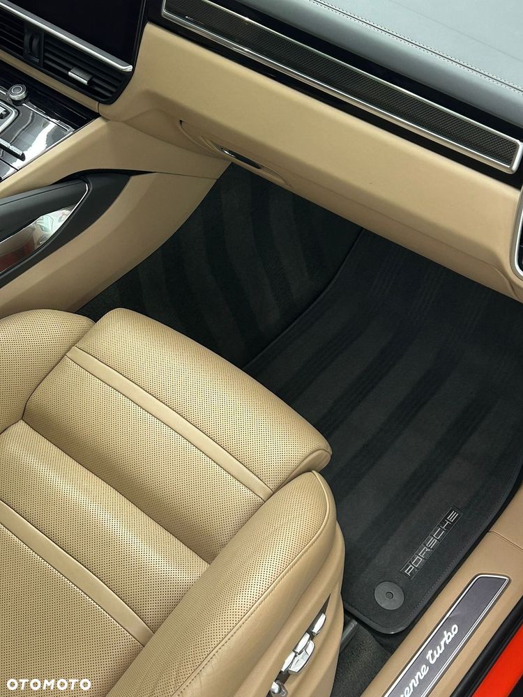 Porsche Cayenne - 8