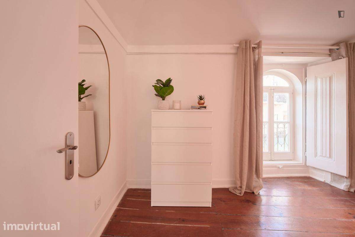 Quarto - localizado em Ajuda Lisbon - Grande imagem: 2/31