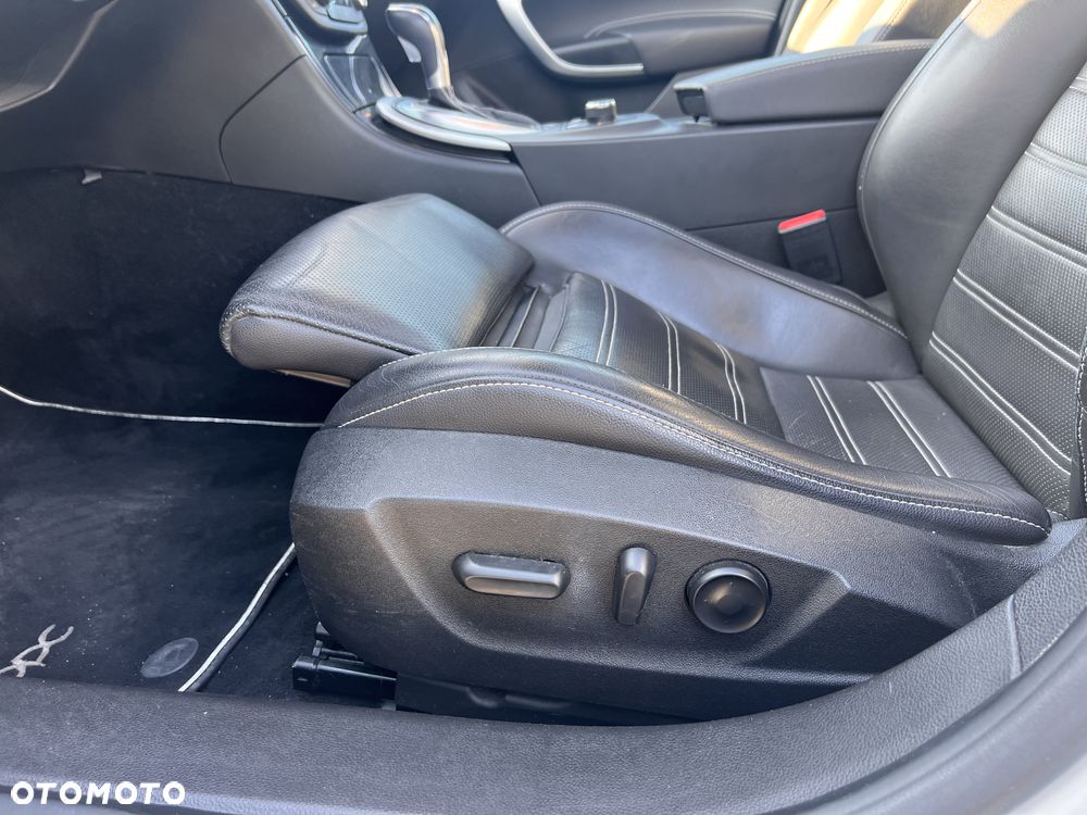 Opel Insignia - 26