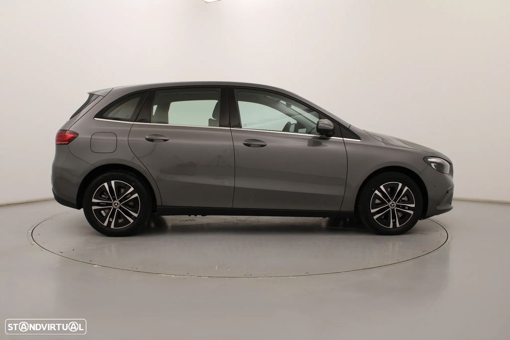 Mercedes-Benz B 250 e - 4