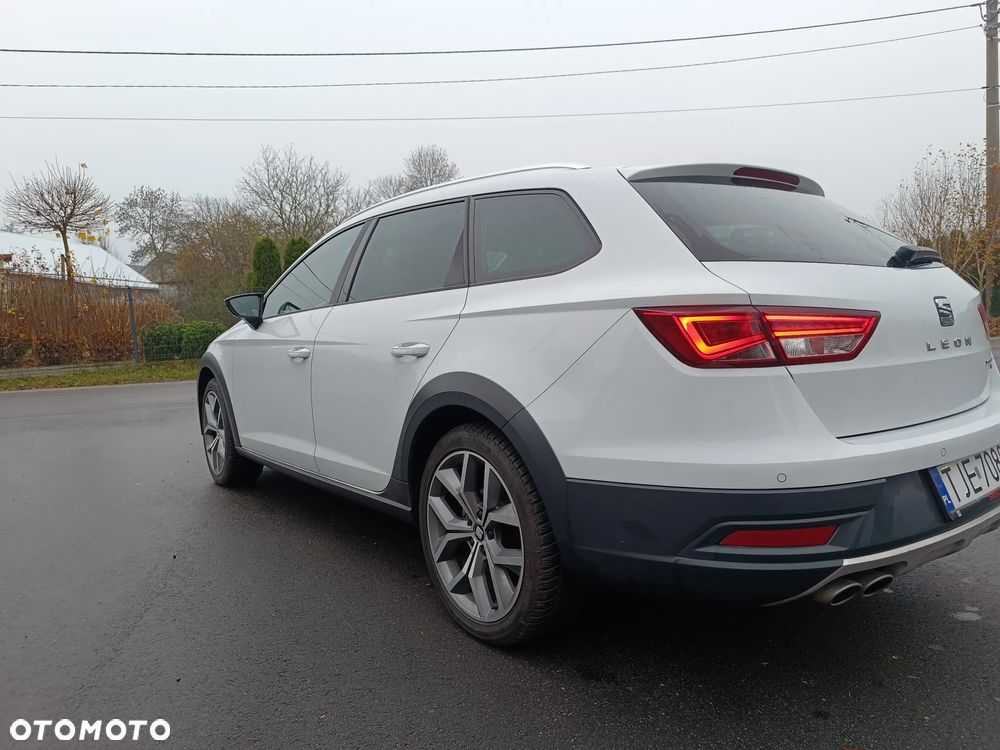 Seat Leon 2.0 TDI X-Perience S&S 4Drive - 17