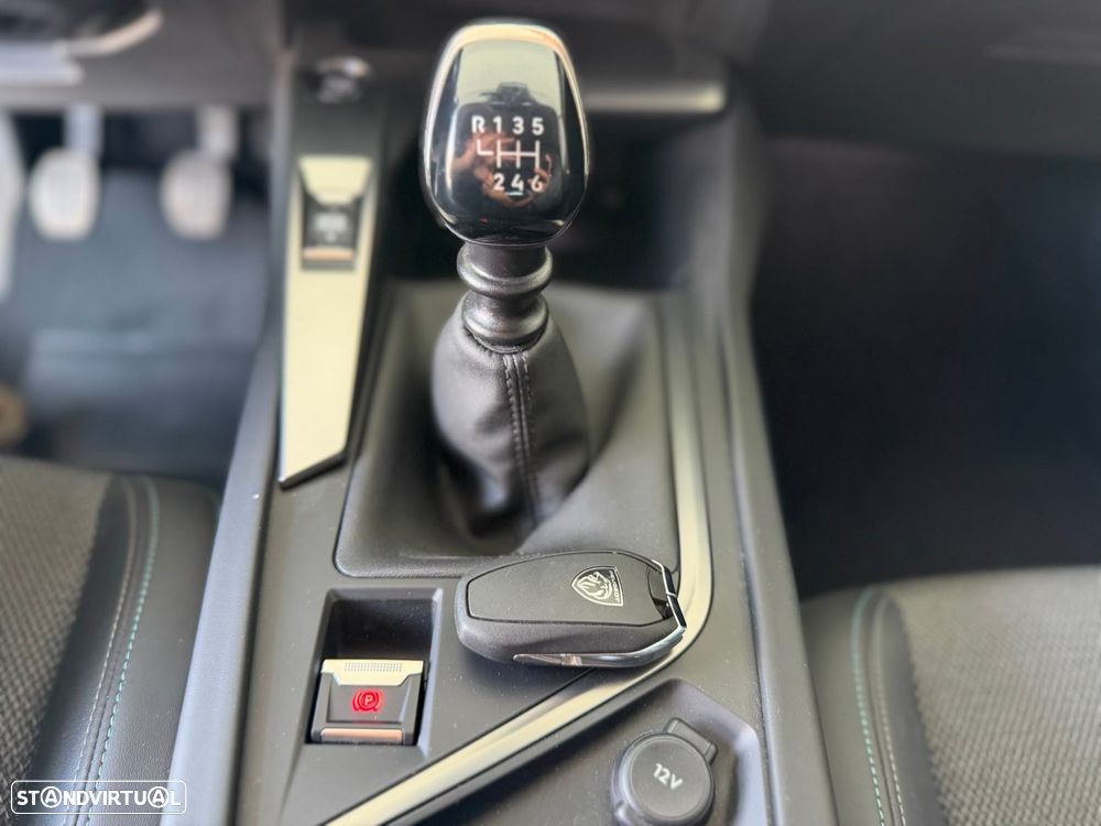 Peugeot 308 SW 1.5 BlueHDi Active - 15