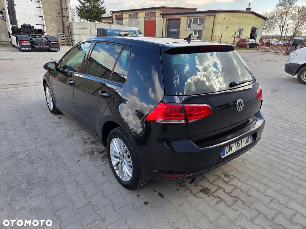 Volkswagen Golf 1.2 TSI BlueMotion Technology DSG Cup - 9