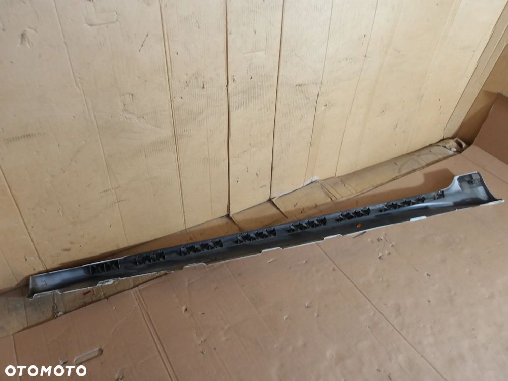LISTWA PROGOWA AUDI A5 8W8 8W8853859 8W8853860F - 17