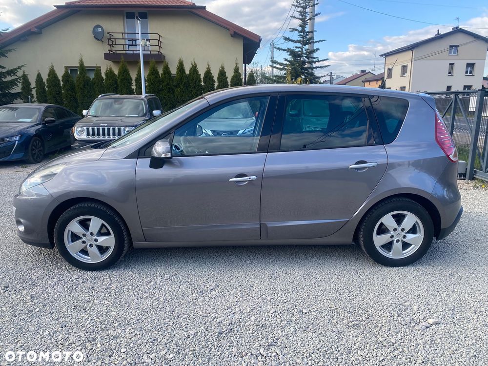Renault Scenic 1.6 16V 110 Dynamique - 15
