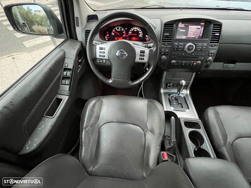 Nissan Navara 3.0 dCi V6 CD LE AT 4WD - 8