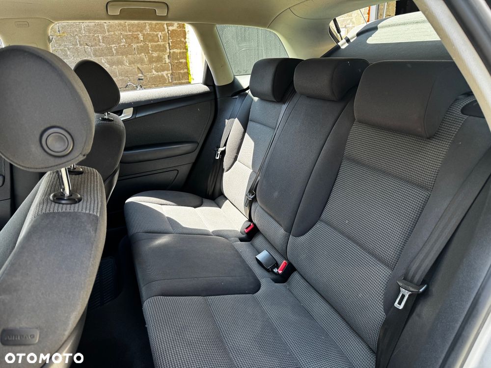 Audi A3 Sportback 1.6 Ambiente - 14