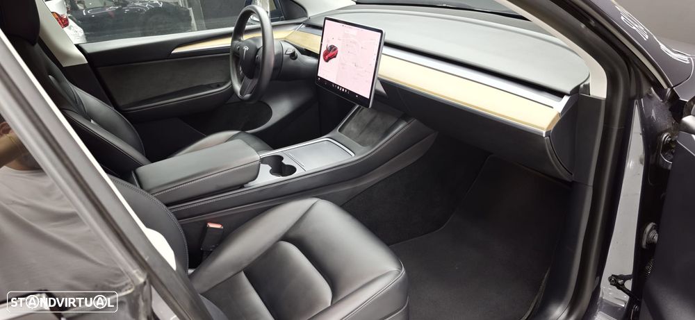 Tesla Model Y Long Range Tração Integral - 43