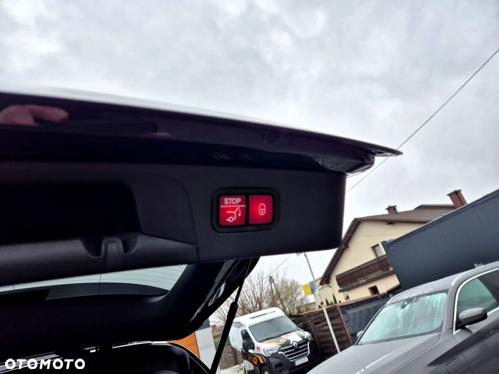 Mercedes-Benz GLC - 29