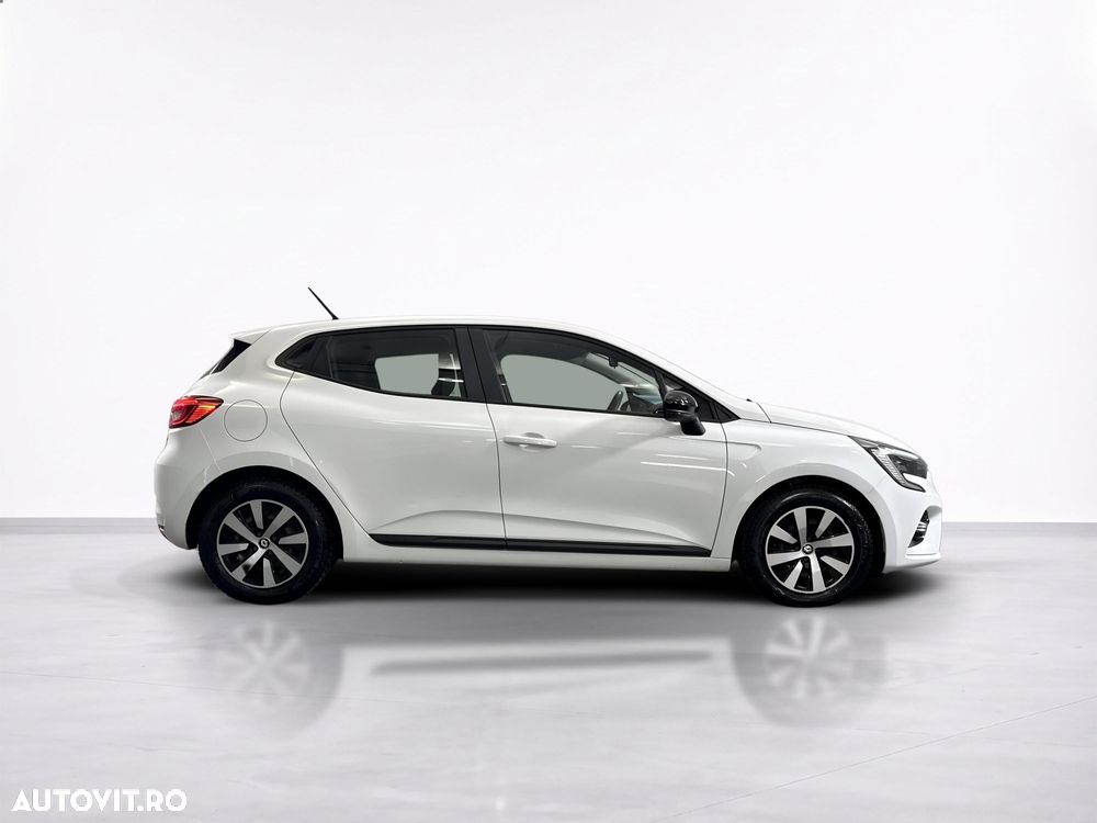 Renault Clio - 7
