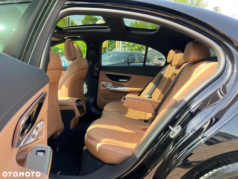 Mercedes-Benz Klasa E 220 d 4-Matic AMG - 29