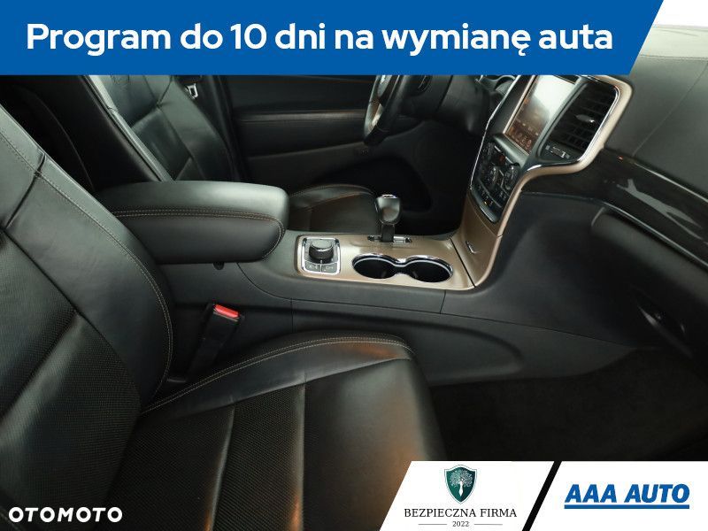 Jeep Grand Cherokee - 8