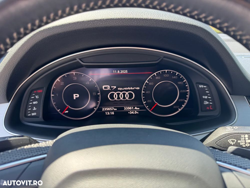 Audi Q7 3.0 50 TDI quattro Tiptronic S Line - 7