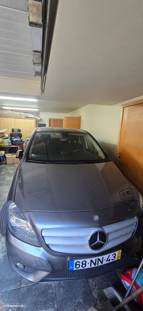 Mercedes-Benz B 180 CDI BlueEFFICIENCY - 2