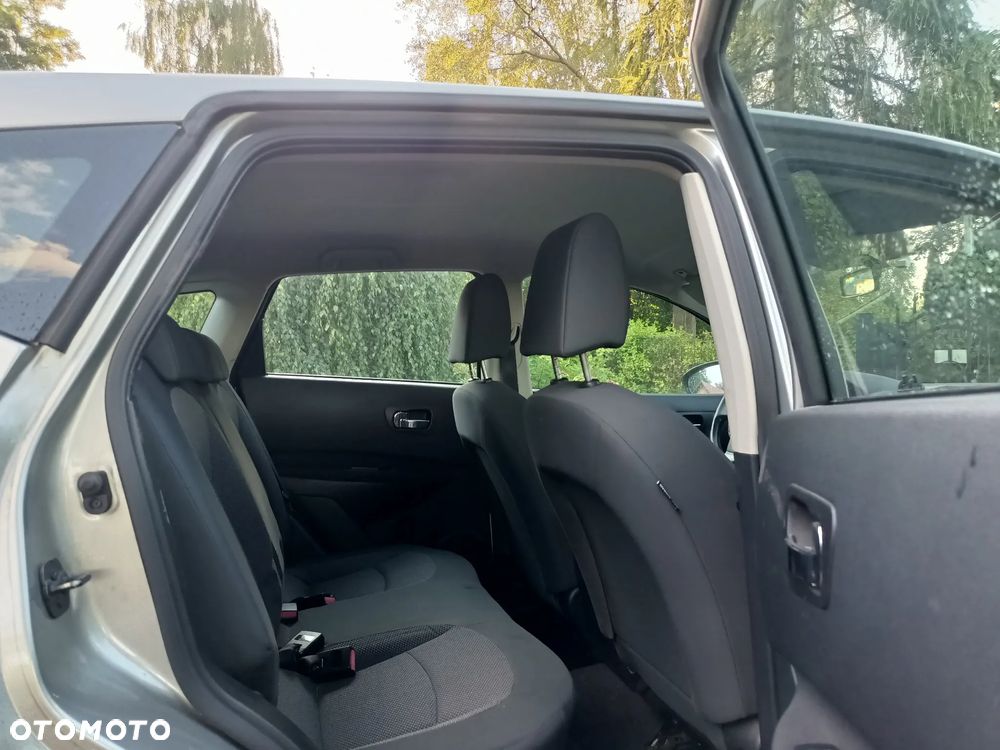 Nissan Qashqai 1.6 Visia - 8