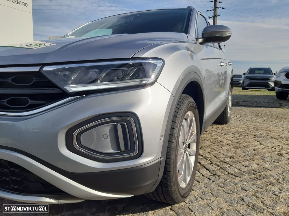VW T-Roc 1.5 TSI Urban DSG - 22