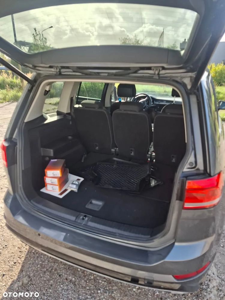 Volkswagen Touran 2.0 TDI BMT Highline DSG - 19