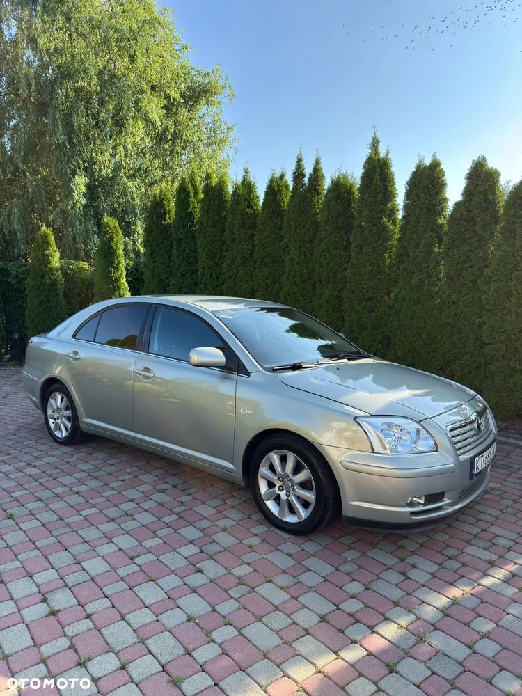 Toyota Avensis 1.8 VVT-i Sol - 3