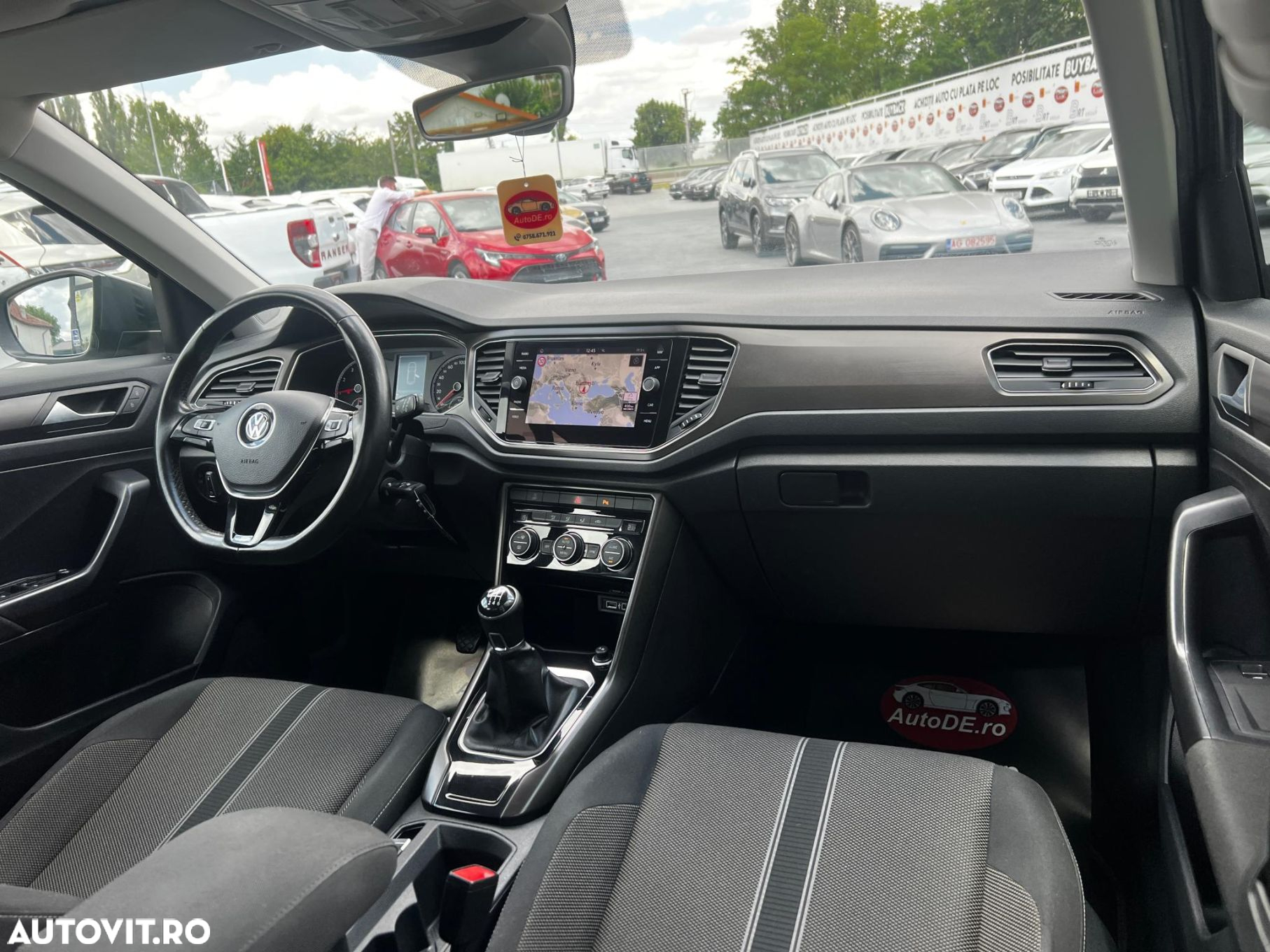 Volkswagen T-ROC - 6