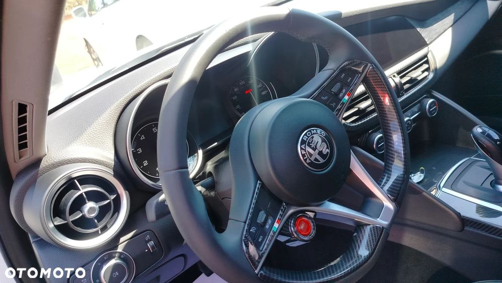 Alfa Romeo Giulia 2.0 Turbo Veloce - 19