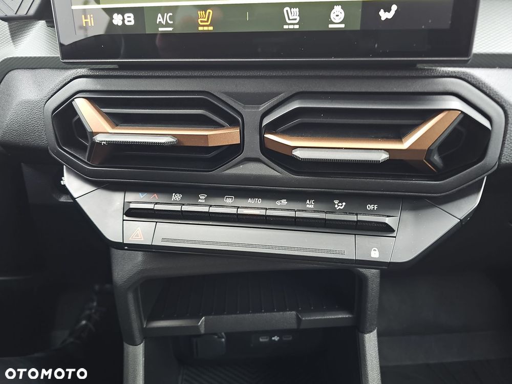 Dacia Duster 1.6 Full Hybrid 140 Extreme MMT - 30