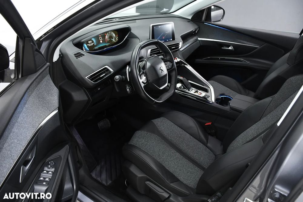 Peugeot 3008 PureTech 130 Stop & Start GPF EAT8 Allure - 16