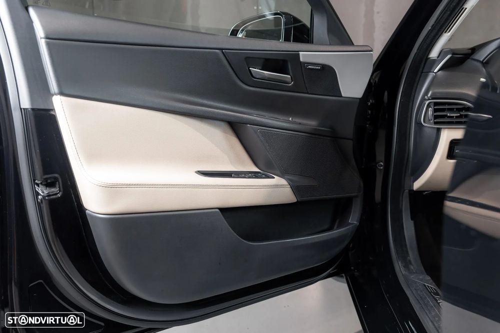 Jaguar XE 2.0 D Prestige Aut. - 21