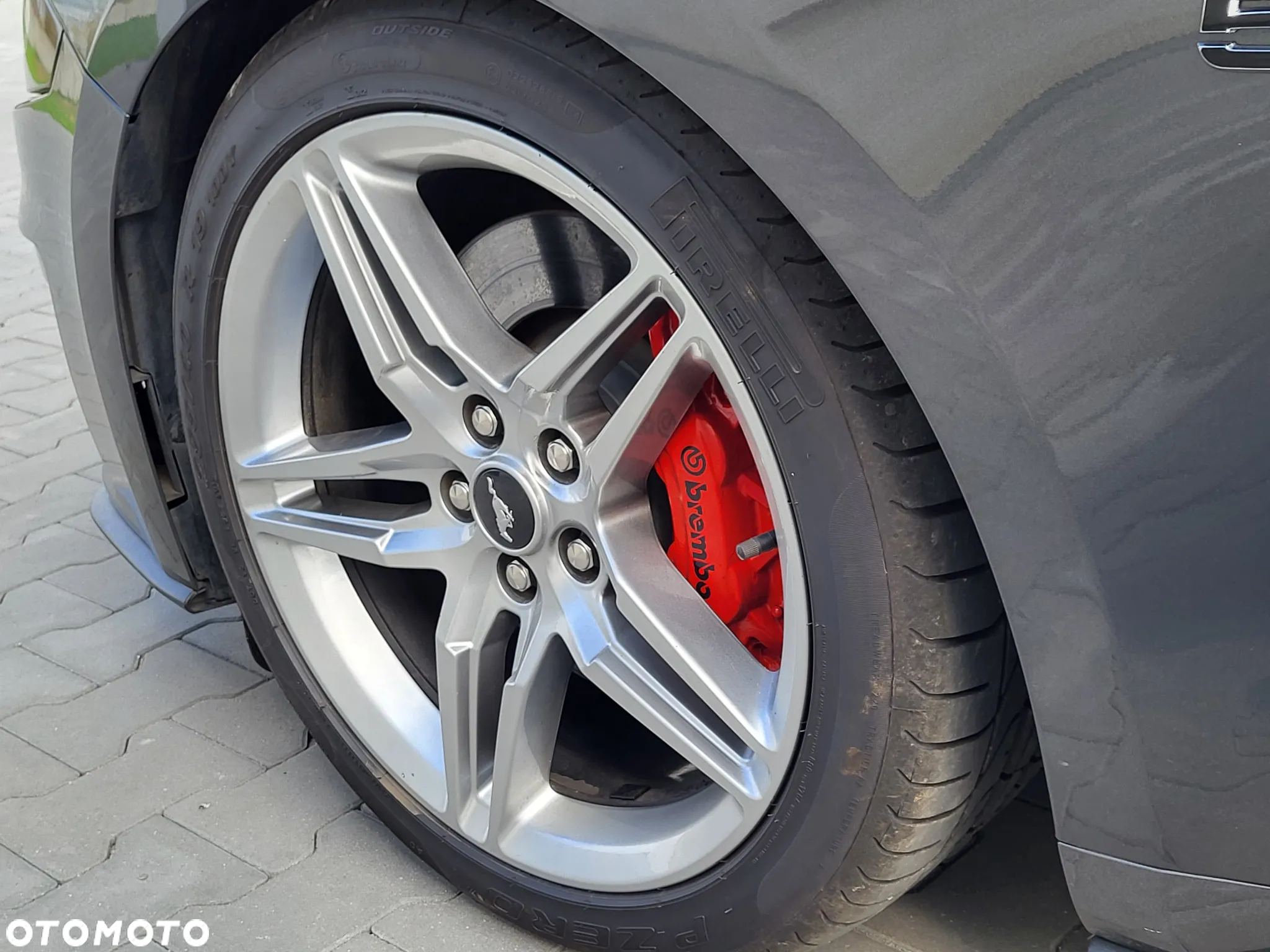 Ford Mustang 5.0 V8 GT - 9