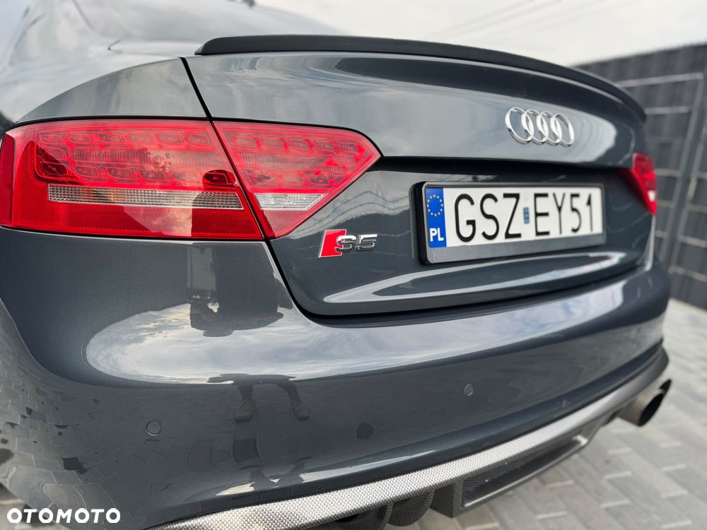 Audi S5 Coupé - 12