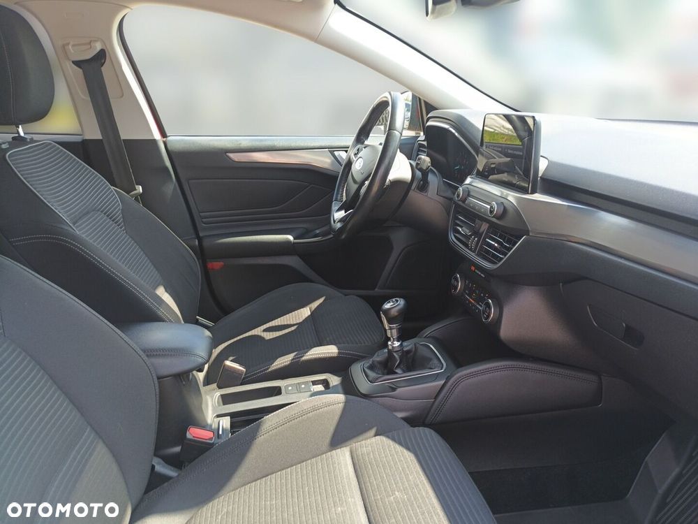 Ford Focus 1.5 EcoBoost Titanium - 10