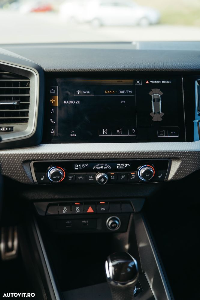 Audi A1 ver-30-tfsi-s-tronic - 17