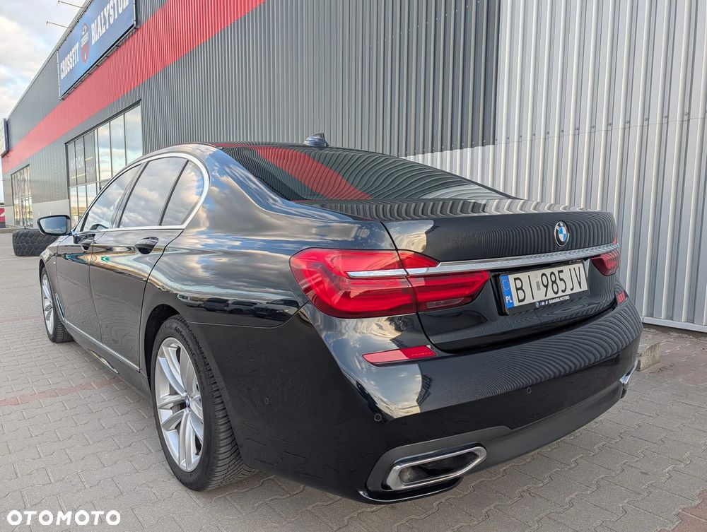 BMW Seria 7 - 8