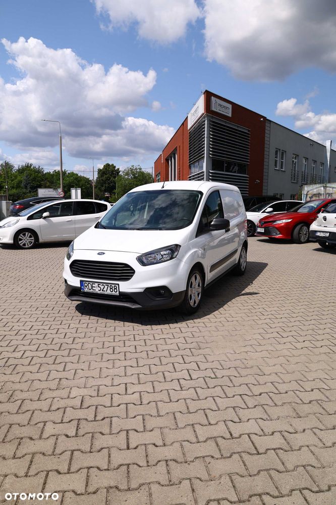 Ford Transit Courier - 1