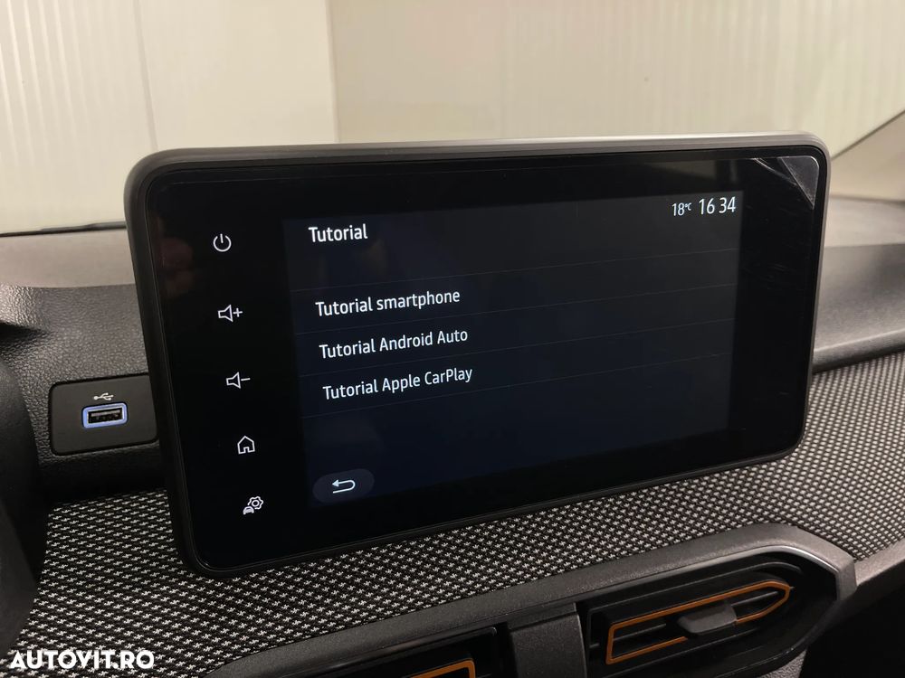 Dacia Sandero Stepway TCe 90 MT6 Comfort - 14