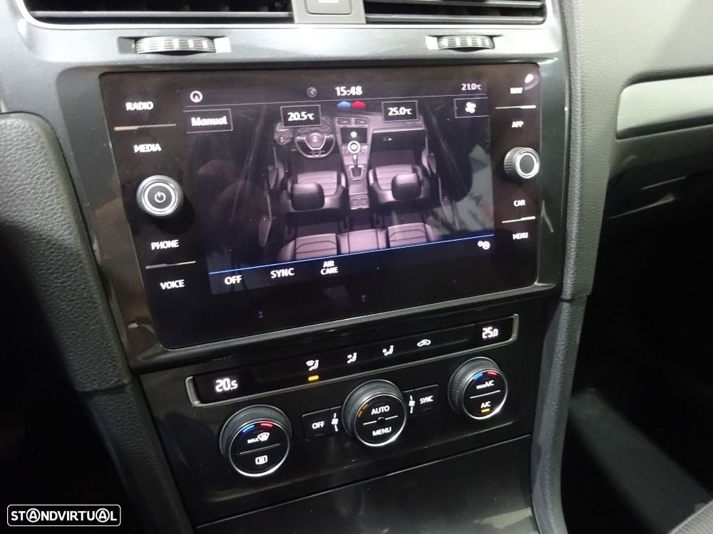 VW Golf Variant 1.6 TDi Confortline - 26