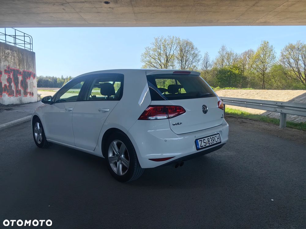 Volkswagen Golf 1.4 TSI BMT Highline DSG - 4