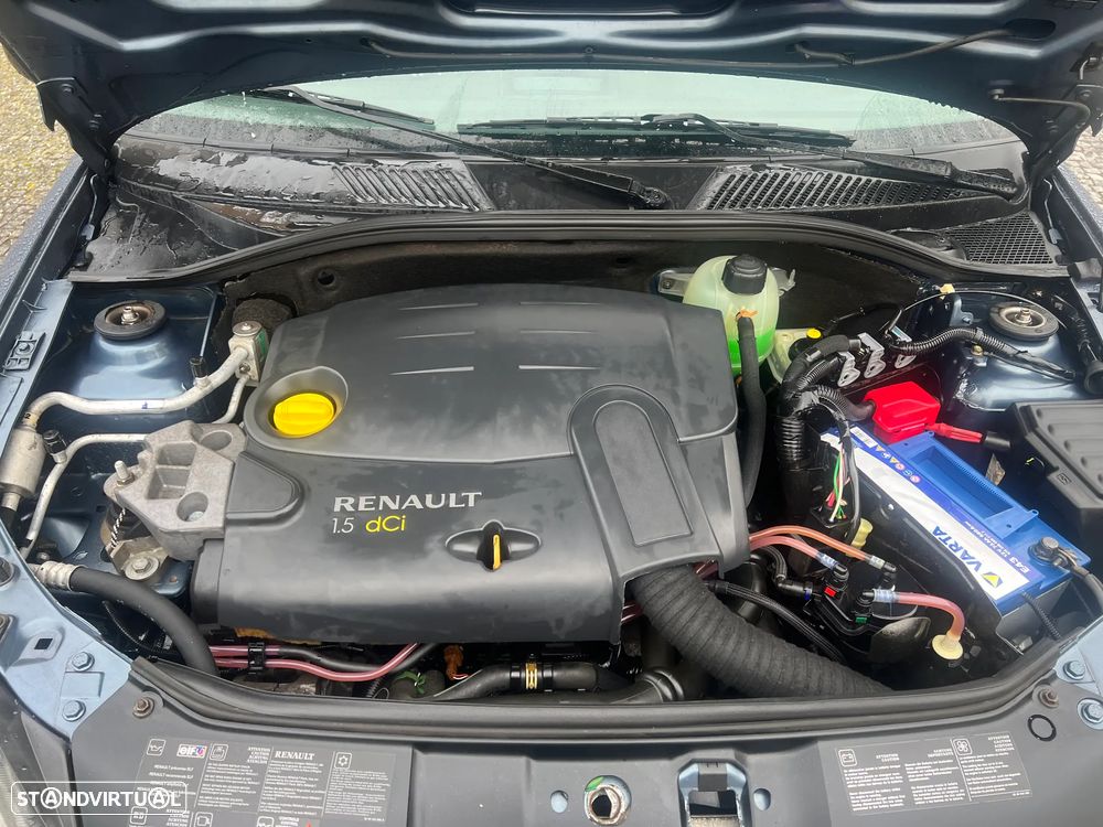 Renault CLIO STORIA - 11