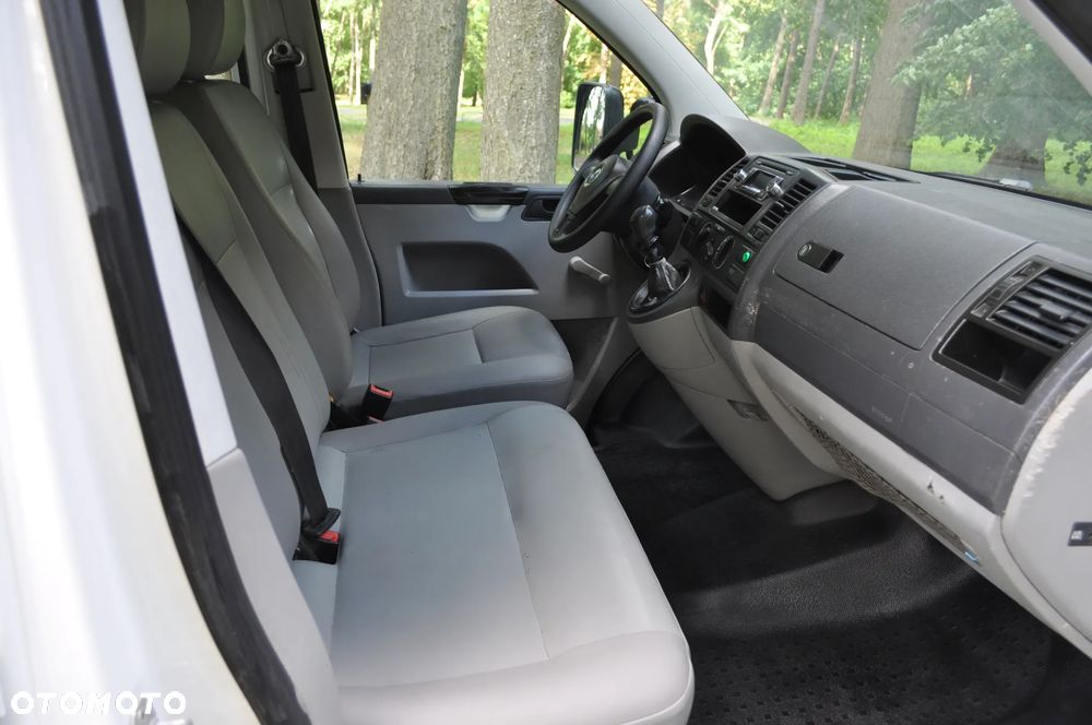 Volkswagen T5 - 9