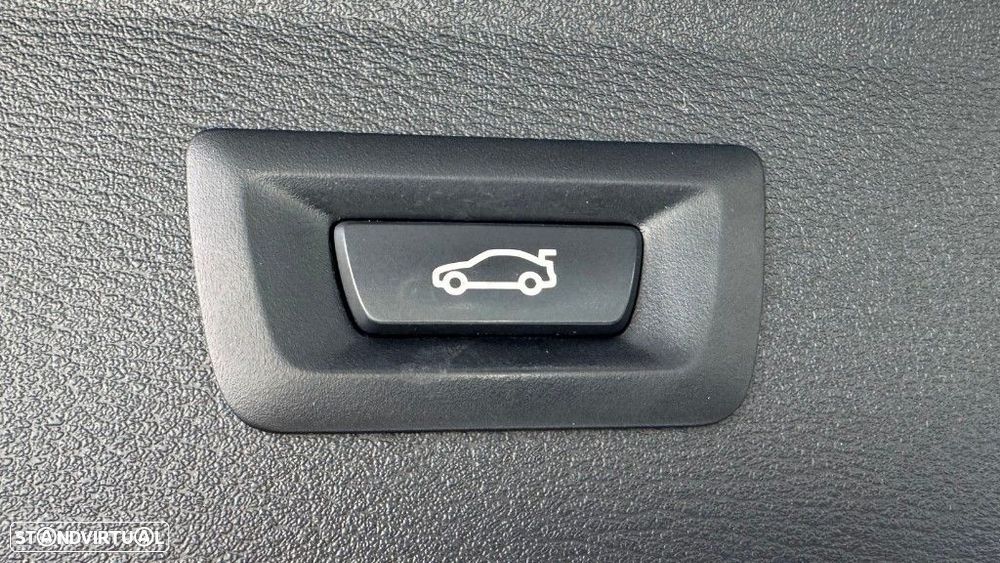 BMW X1 16 d sDrive Advantage Auto - 9