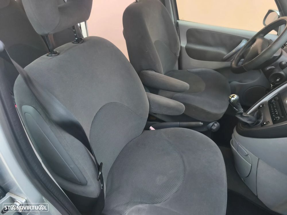 Citroën Xsara Picasso ver-1-6i-premier - 25
