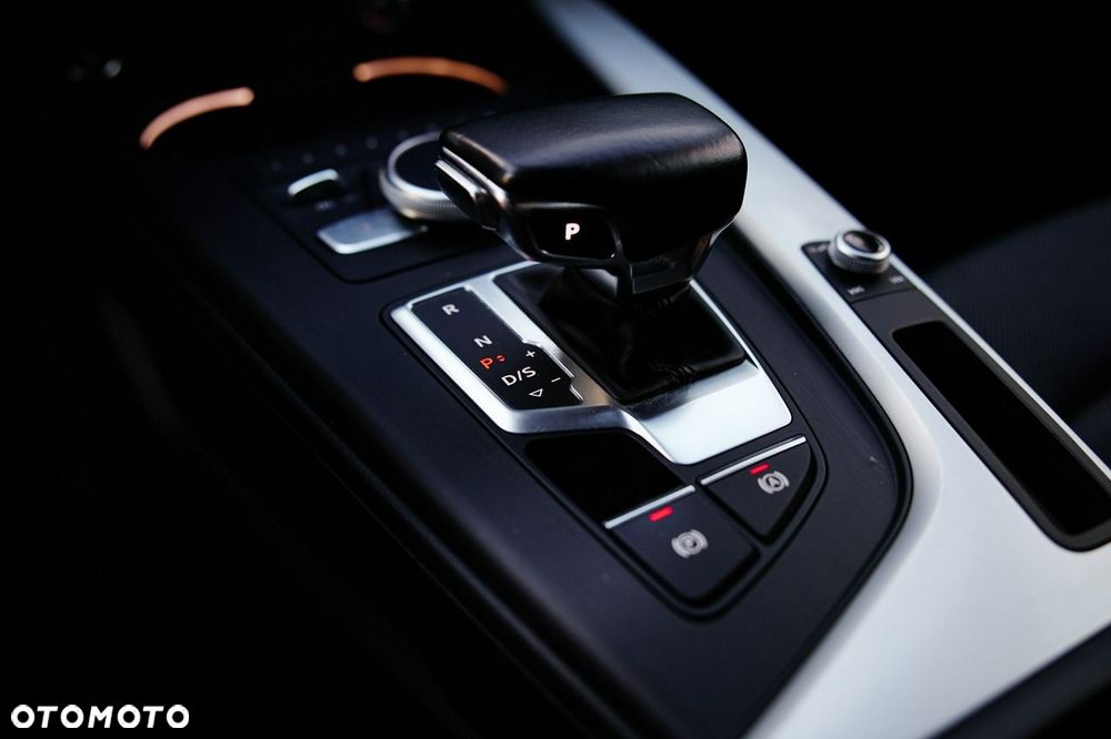 Audi A4 Limousine - 21