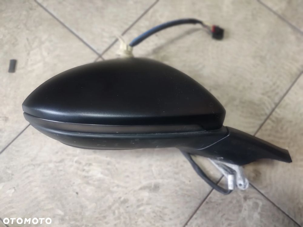 VW GOLF VII LIFT LUSTERKO PRAWE 10PIN