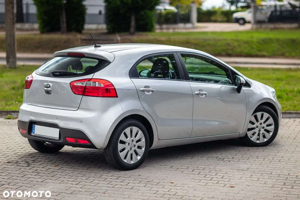 Kia Rio 1.4 CRDI Spirit - 32