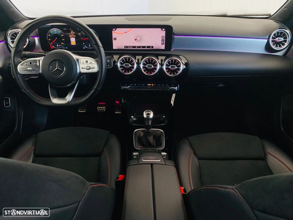 Mercedes-Benz A 180 Limousine d AMG Line - 40
