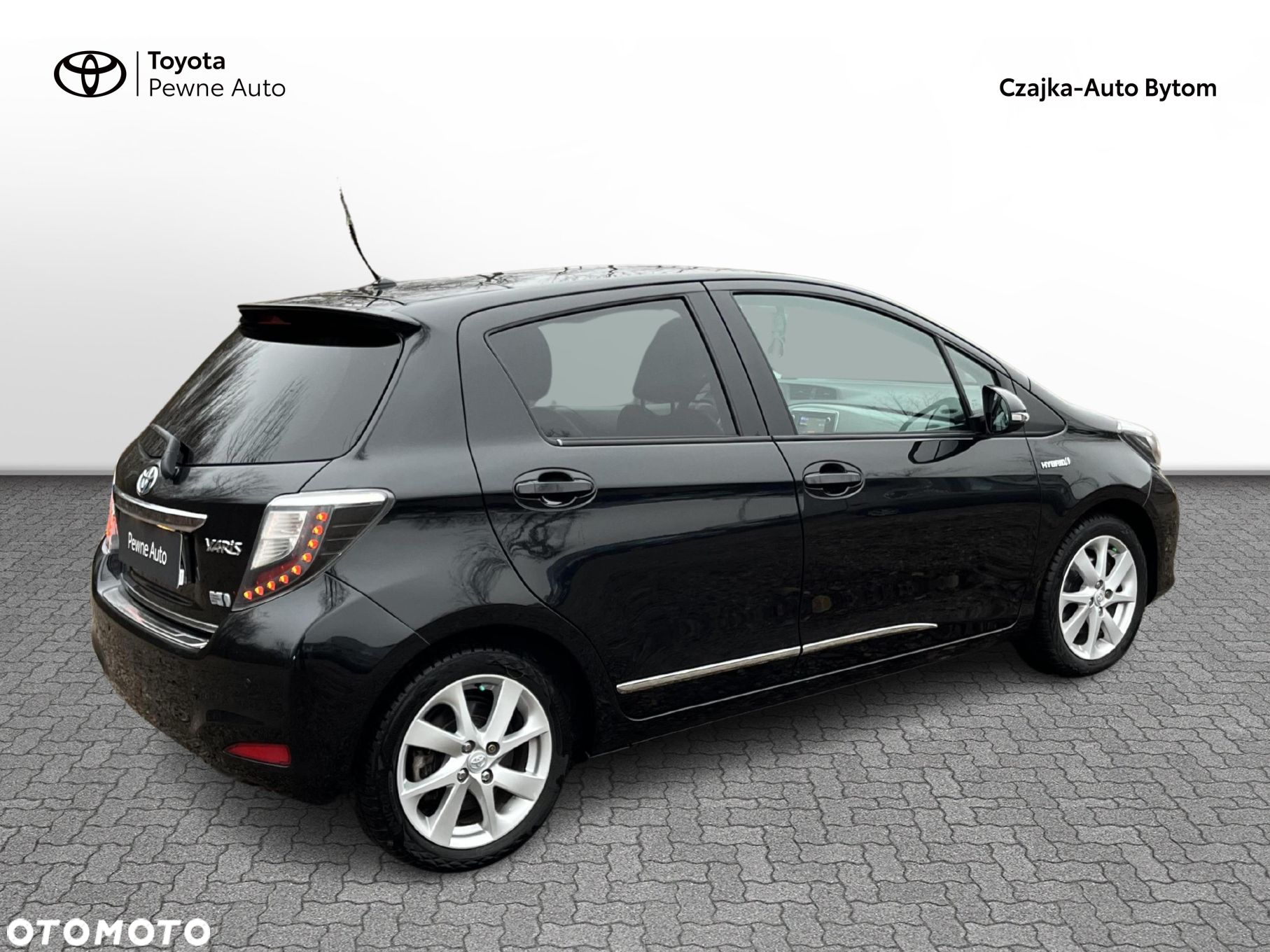 Toyota Yaris Hybrid 100 Dynamic - 7