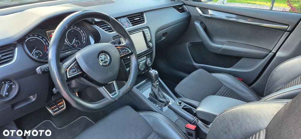 Skoda Octavia Combi 2.0 TDI DSG RS - 8