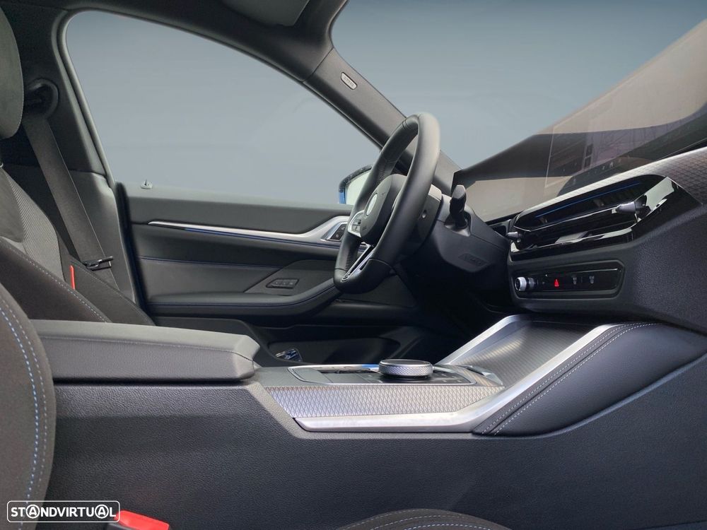 BMW i4 eDrive35 Pack Desportivo M - 14